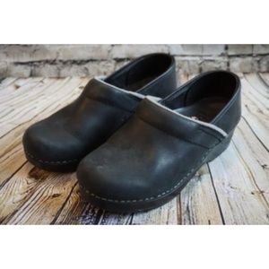 Dansko Oiled Black Leather Clogs